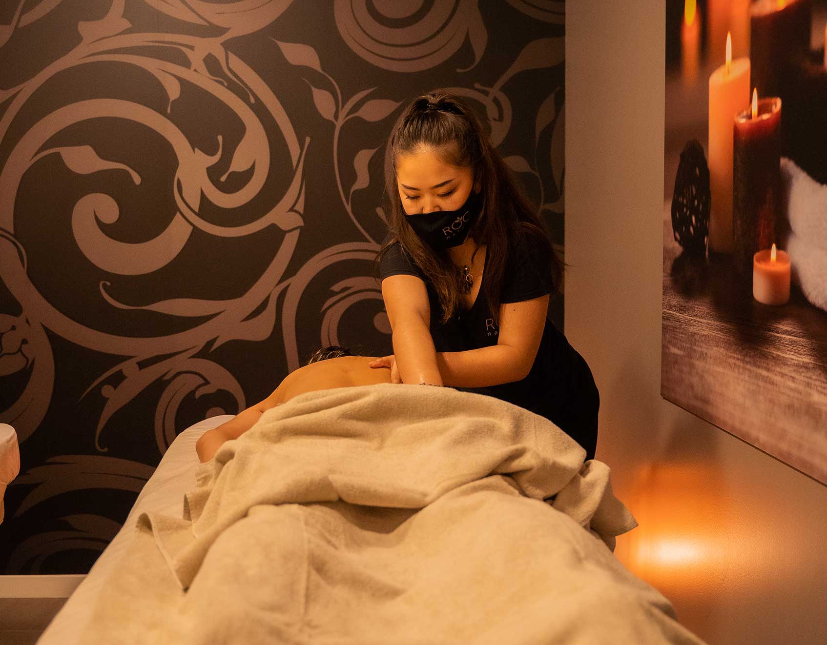 Un masaje en Barcelona es la solución a tus problemas de estrés